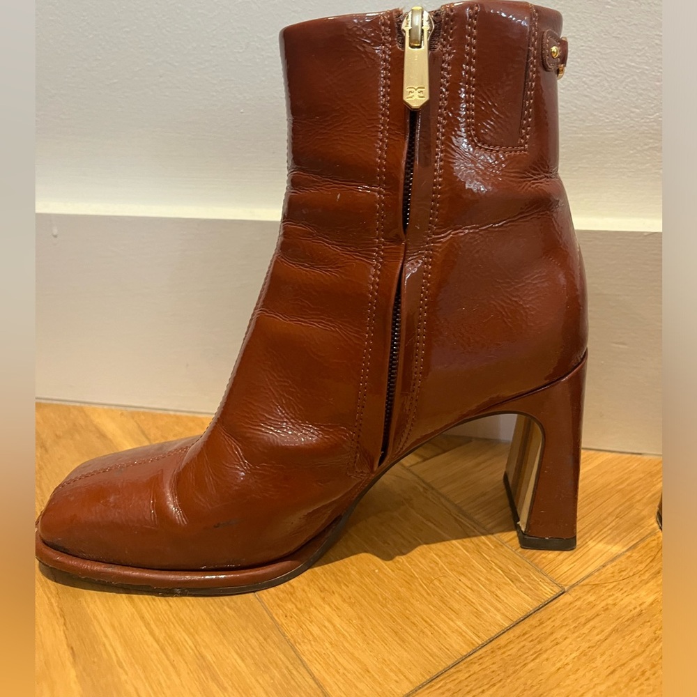 Sam Edelman Square Toe Iris Ankle Boot in Cinnamon Size 5